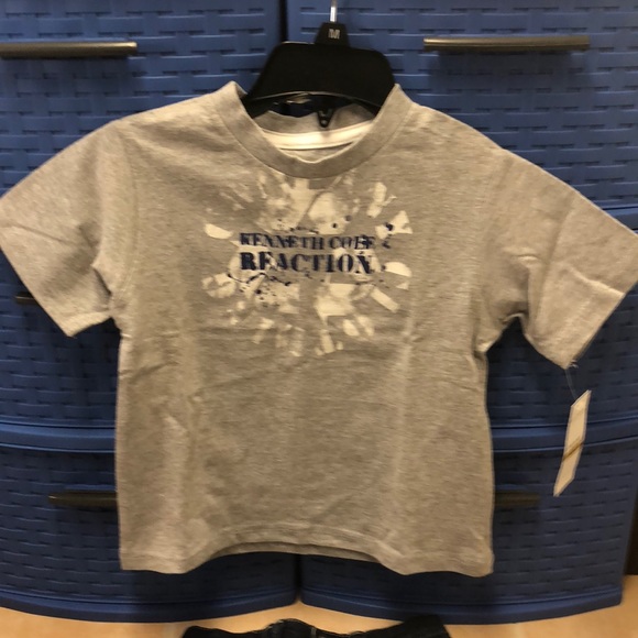 Kenneth Cole boy set size 3T - Picture 2 of 3